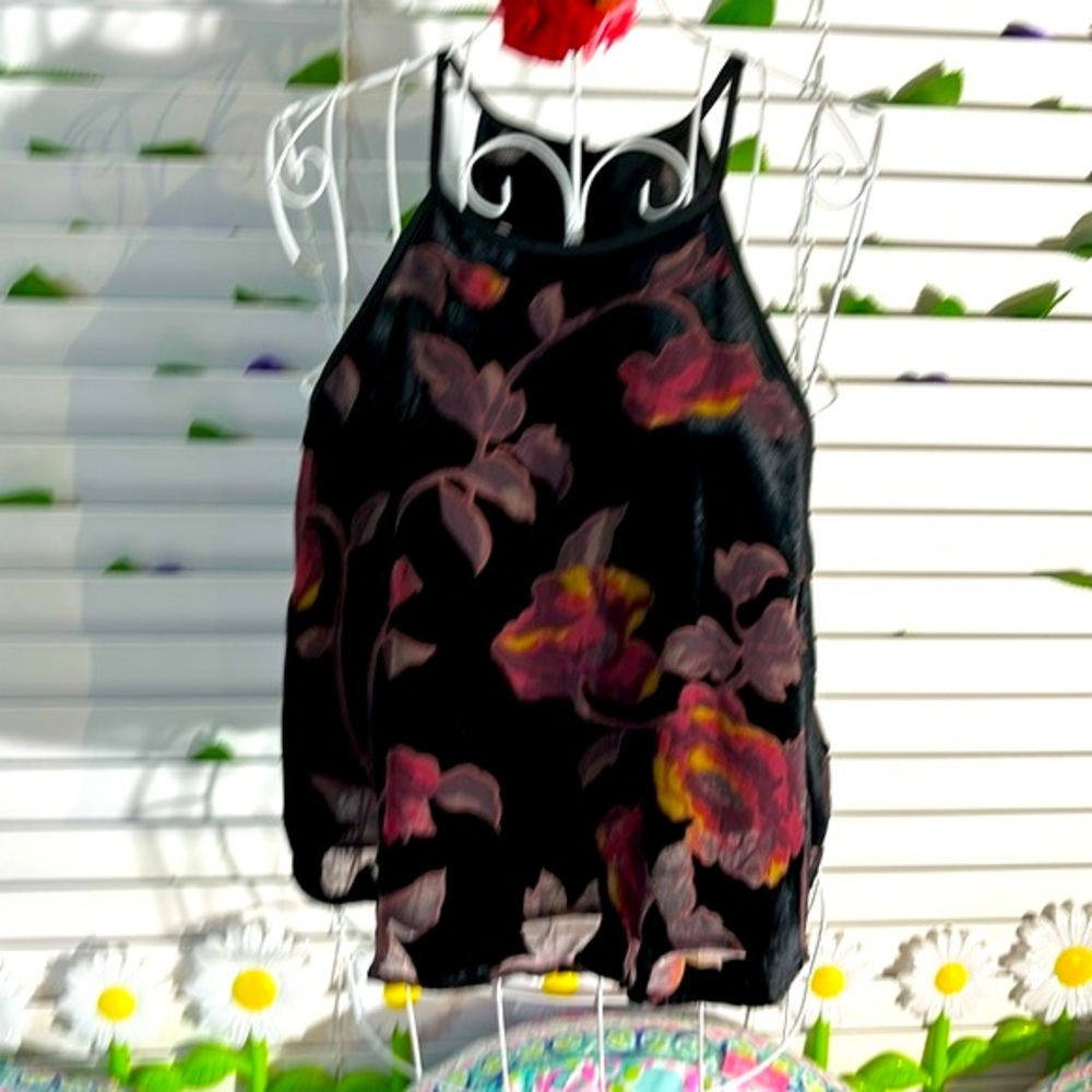 Forever 21 black velvet top with lavender and pink floral